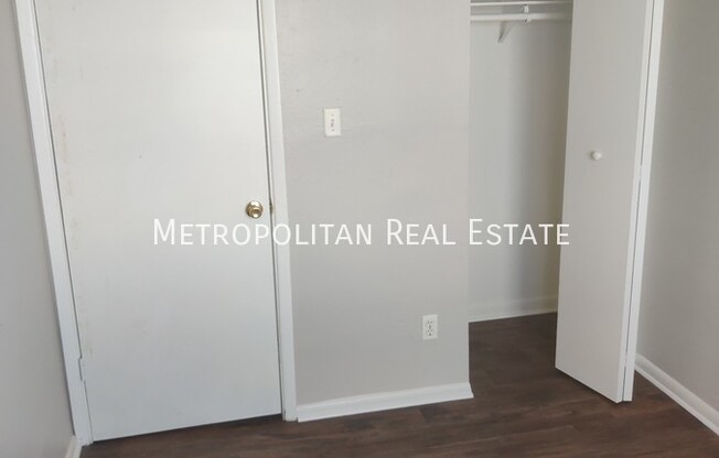 3 beds, 1.5 baths, 1,008 sqft, $1,195