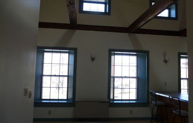 Studio, 1 bath, 515 sqft, $1,325, Unit Apt. A - Studio