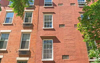 458 W 20 ST