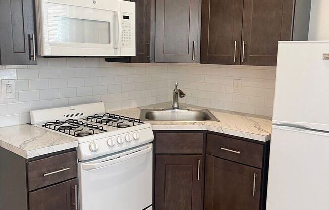 1 bed, 1 bath, 500 sqft, $1,225, Unit 409