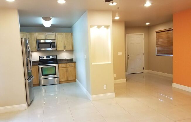 Pet Friendly, Ground Level, W/D, AC, Great Location