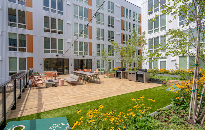 The Warren Apartments exterior patio