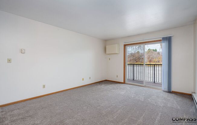 2 beds, 1.5 baths, 884 sqft, $1,275, Unit 102