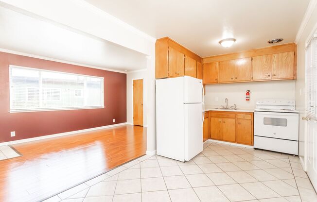 2 beds, 1 bath, $2,150