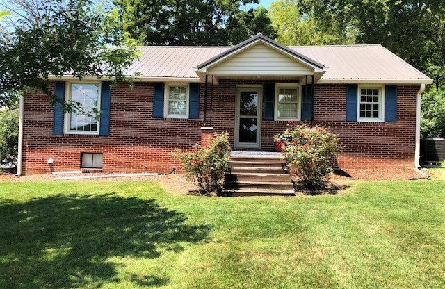 3 Bdrm/1 Bath Brick Home  Kingsport TN