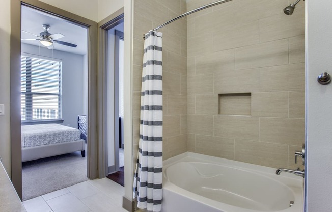 Large Soaking Tubs at Windsor CityLine, 1250 Hunt Street, Richardson