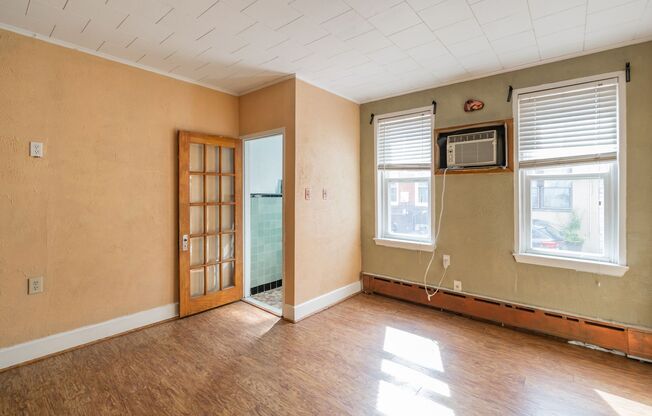 Charming South Philadelphia Home