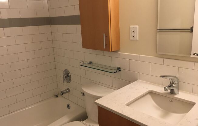 1 bed, 1 bath, 720 sqft, $3,600