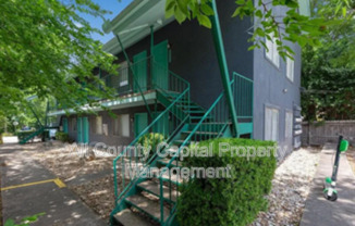 502 W 35 ST