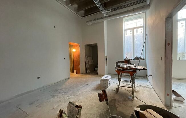 1 bed, 1 bath, 651 sqft, $2,650, Unit B06