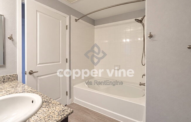 2 beds, 2 baths, 1,052 sqft, $1,965, Unit 522