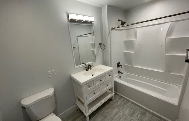 Studio, 1 bath, $1,725, Unit 132 Temple St