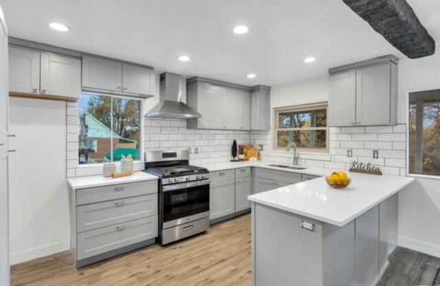1274 WAGON WHEEL LN