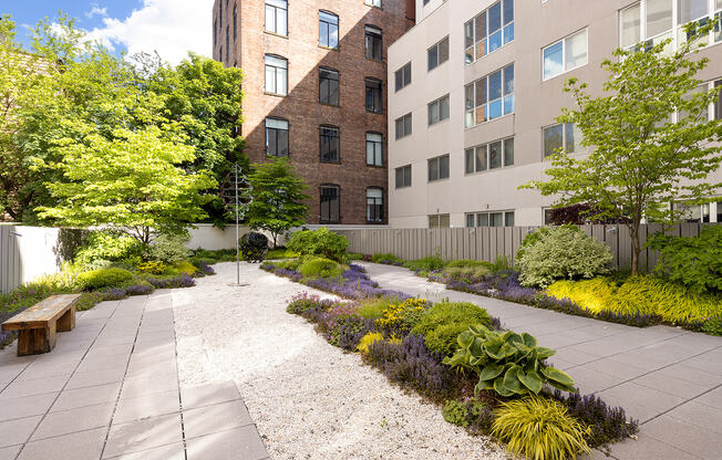 125 N 10 ST