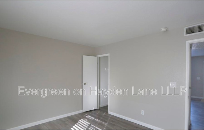 1920 E HAYDEN LN