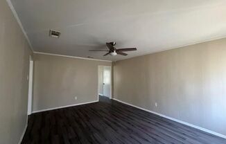 3 beds, 1 bath, $1,400