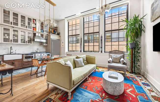 520 W 45th St Apt 3A