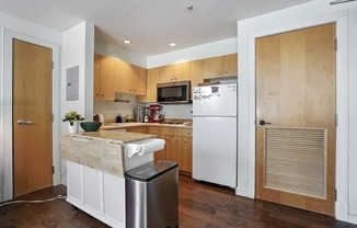 1 bed, 1 bath, 538 sqft, $2,935, Unit 6D
