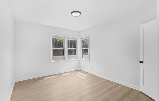 1 bed, 1 bath, 750 sqft, $1,550, Unit 17