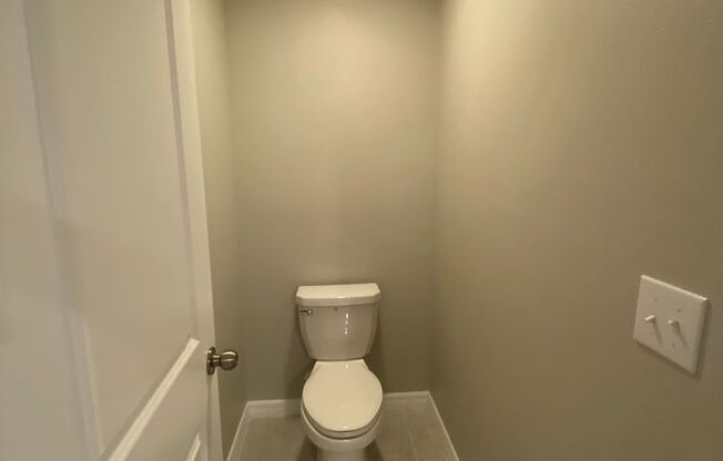 4 beds, 2 baths, $1,895