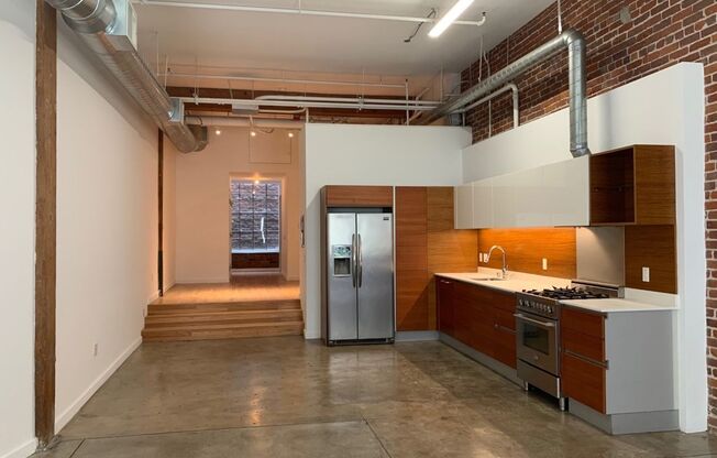 1 bed, 1 bath, 900 sqft, $3,100, Unit 2121 B110