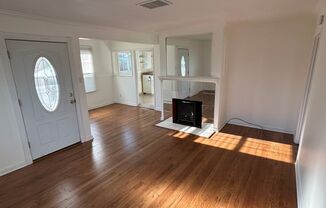 3 beds, 1 bath, $3,395