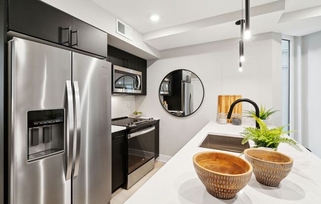 1 bed, 1 bath, 630 sqft, $1,575, Unit 211