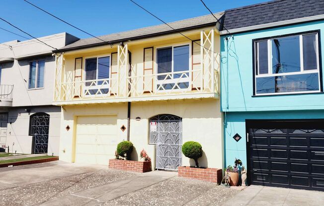 Sunset Single-Family Home Available for Lease Now!