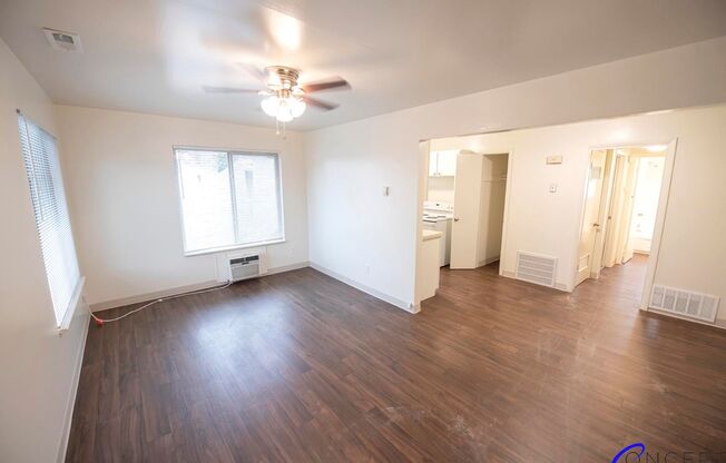 1 bed, 1 bath, 630 sqft, $1,049, Unit 11