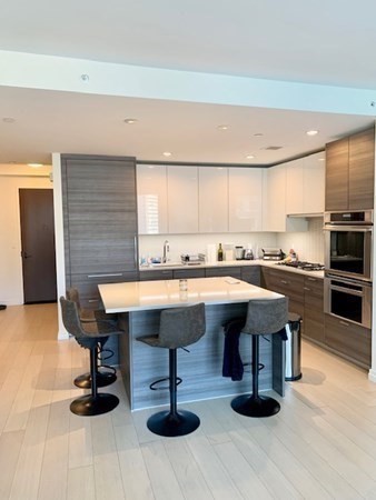 2 beds, 2.5 baths, 1,362 sqft, $9,200, Unit 2807