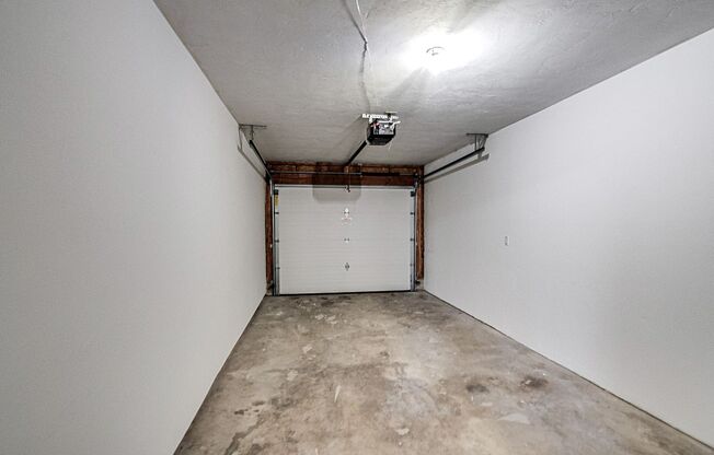 2 beds, 1.5 baths, 1,120 sqft, $1,399, Unit TH 2410-03