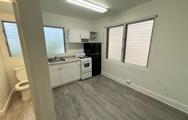 1 bed, 1 bath, 450 sqft, $1,685, Unit 1616 J