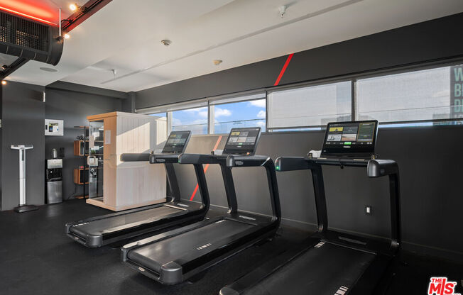 1 bed, 2 baths, 1,220 sqft, $4,500, Unit 11H