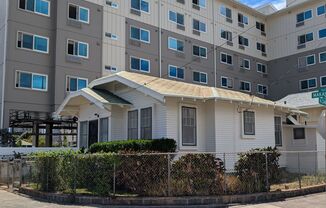 Centrally located 2 Bed, 1.5 Bath house in McCully area