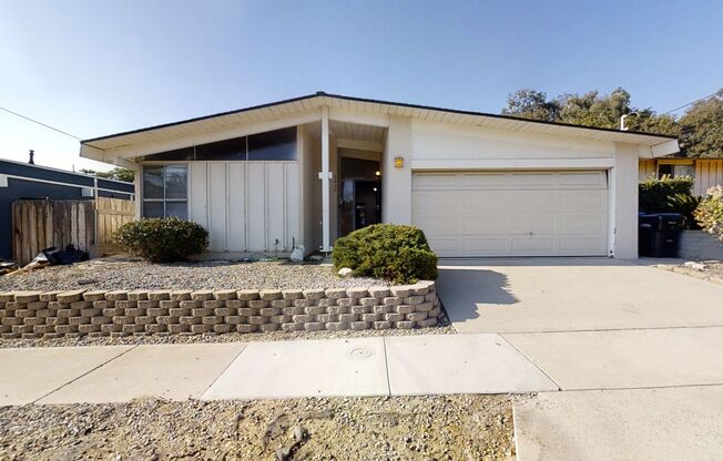 Spacious 4BD/2BA on Baja