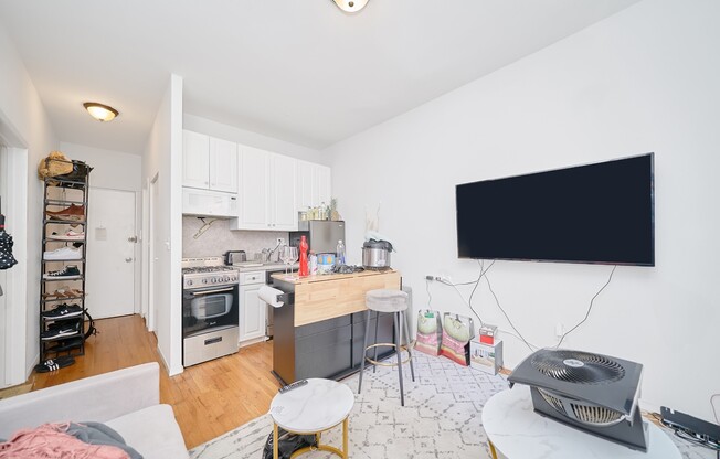 456 9 AVE