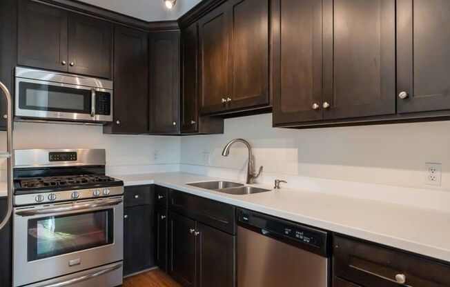 1 bed, 1 bath, $1,995, Unit 4379