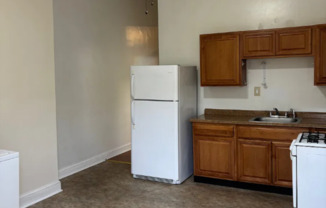 221 X BROOKFIELD AVE