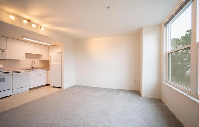8200 OCEANVIEW TER