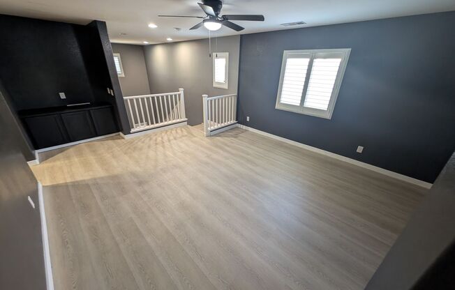 4 beds, 2.5 baths, $2,400
