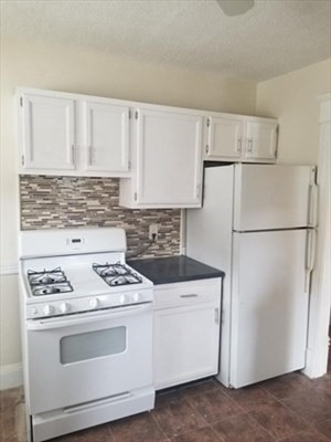 2 beds, 1 bath, 850 sqft, $1,600, Unit 2