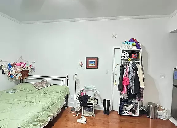 Studio, 1 bath, $2,800, Unit 15