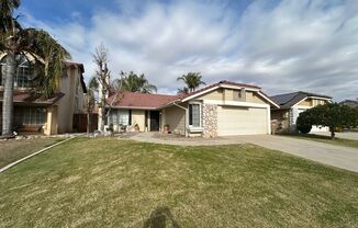 Cute 3 Bed/2 Bath Home in Oildale w/ Solar, RBP & $0 Deposit Option