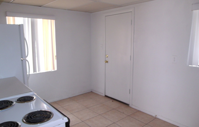 2 beds, 1 bath, $1,425