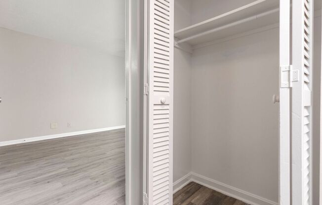 2 beds, 2 baths, $895, Unit 309