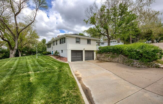 Spacious 4-Bedroom Home for Rent in Desirable Rockbrook Neighborhood FOR RENT | $3,800/month