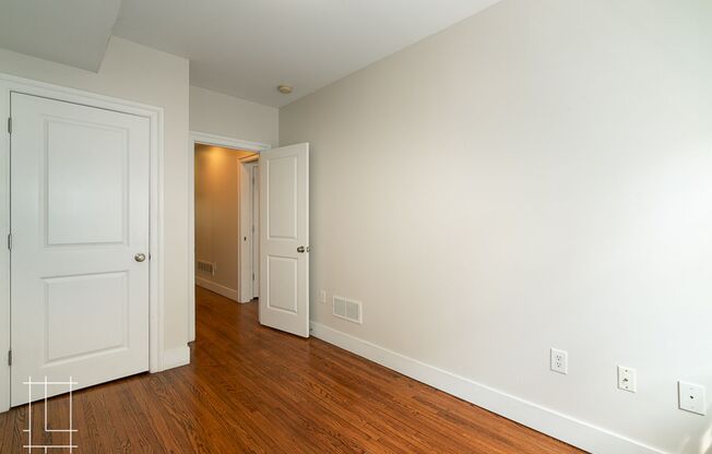 2 beds, 2 baths, $1,800, Unit 19 W. 1st Ave Apt. 201