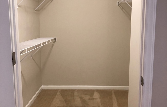 2 beds, 2 baths, 1,131 sqft, $1,425, Unit 2796-7