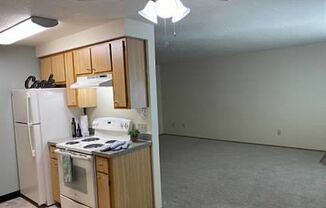 2 beds, 1 bath, 900 sqft, $1,379, Unit 35C