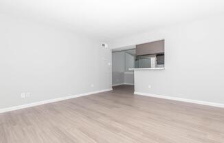 2 beds, 2 baths, 1,076 sqft, $1,220